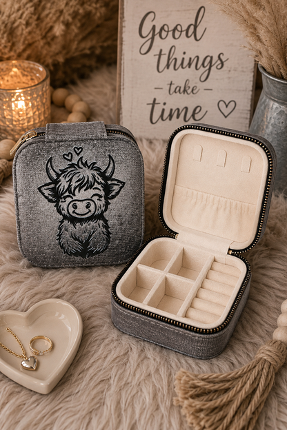 Shaggy Highland Cow Hearts Travel Jewelry Case