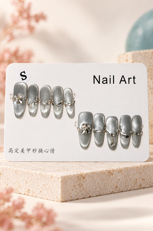 Silver Cat-Eye Jewel Chain Press-On / Glue-On Nails – Size S