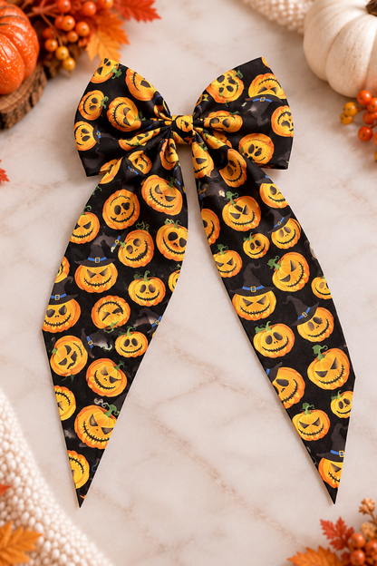 Black Halloween pumpkin hair bow