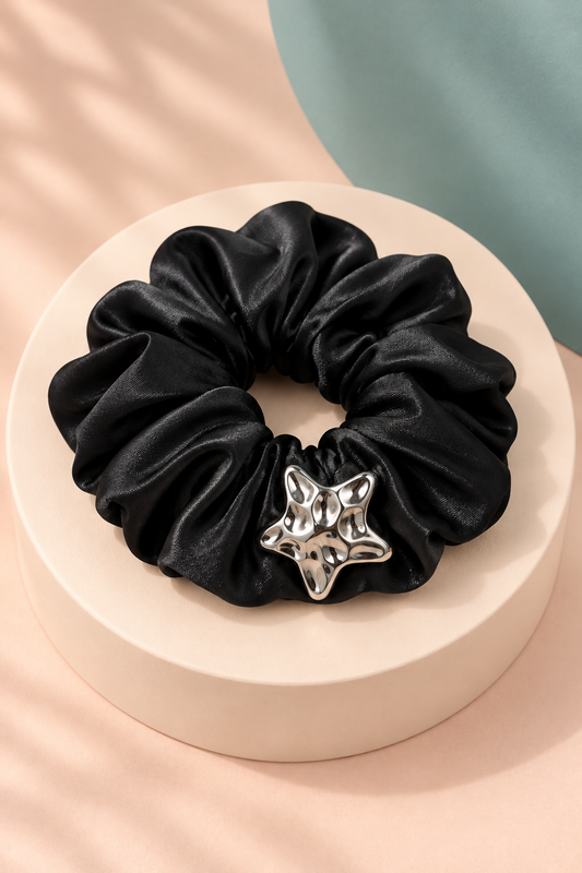 Black Melody star-accent scrunchie with neatly arranged gathered fabric